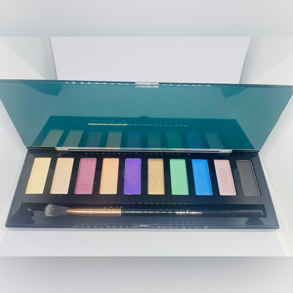 PROFUSION -  Radiant  - 10 Color Eyeshadow Pallet